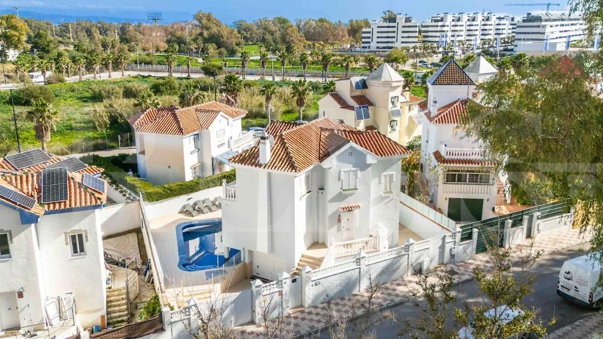 Exclusive Villa, Private Pool, Bbq And Beach Access Rems Torremolinos 0*,  Spanien