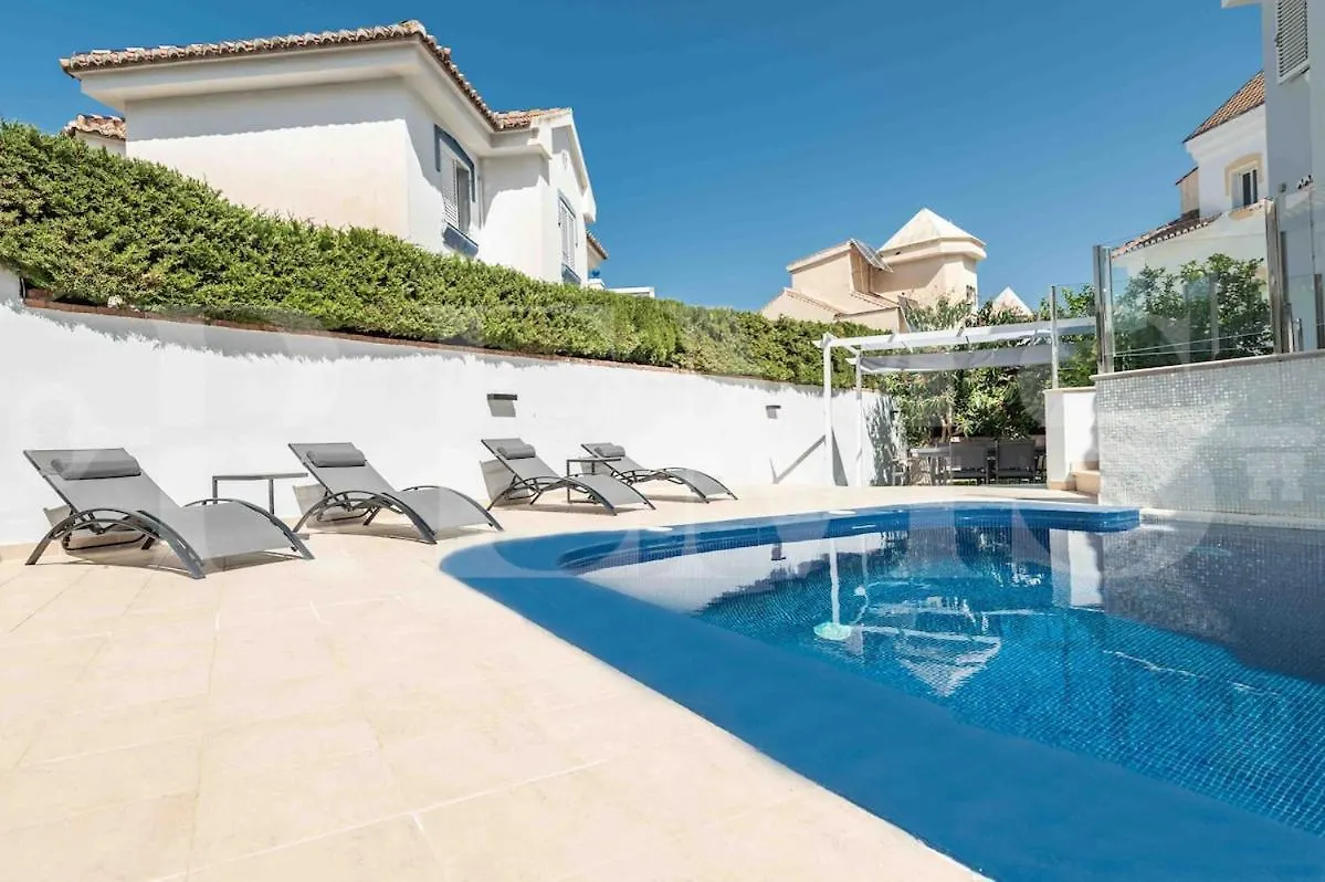 Exclusive Villa, Private Pool, Bbq And Beach Access Rems トレモリノス